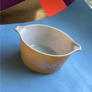 VINTAGE PYREX Butterfly gold 473